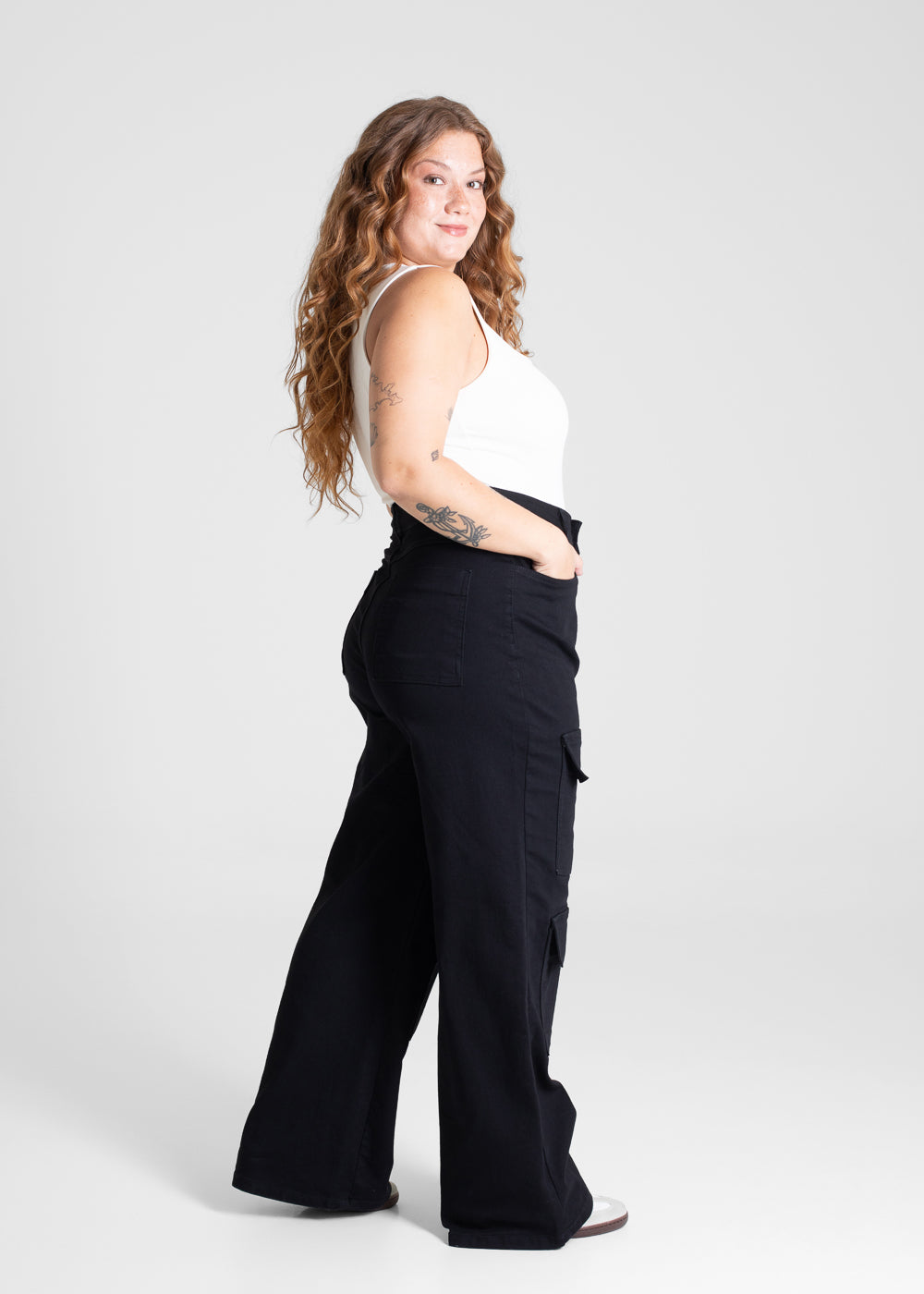 saryu Calça Sarja Sawary Plus Size Wide Leg - 281032 PRETO